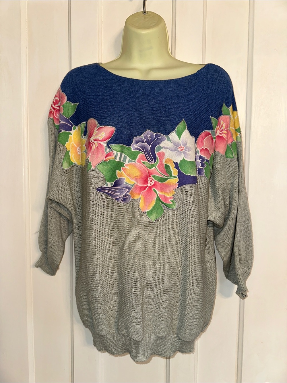 Vintage 80s Counterparts Blue & Gray Floral Yoke 3/4 Sleeve Sweater